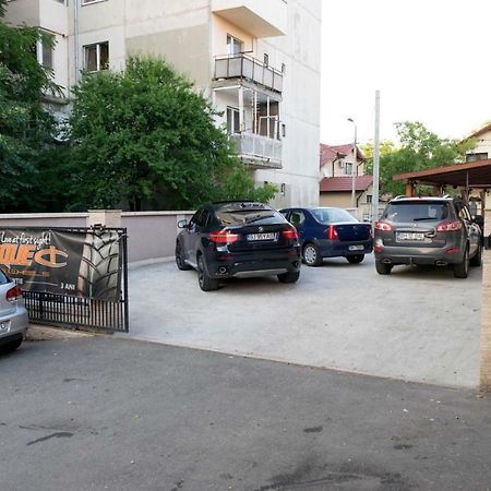 Ferienwohnung Penthouse De Lux Oradea Exterior foto