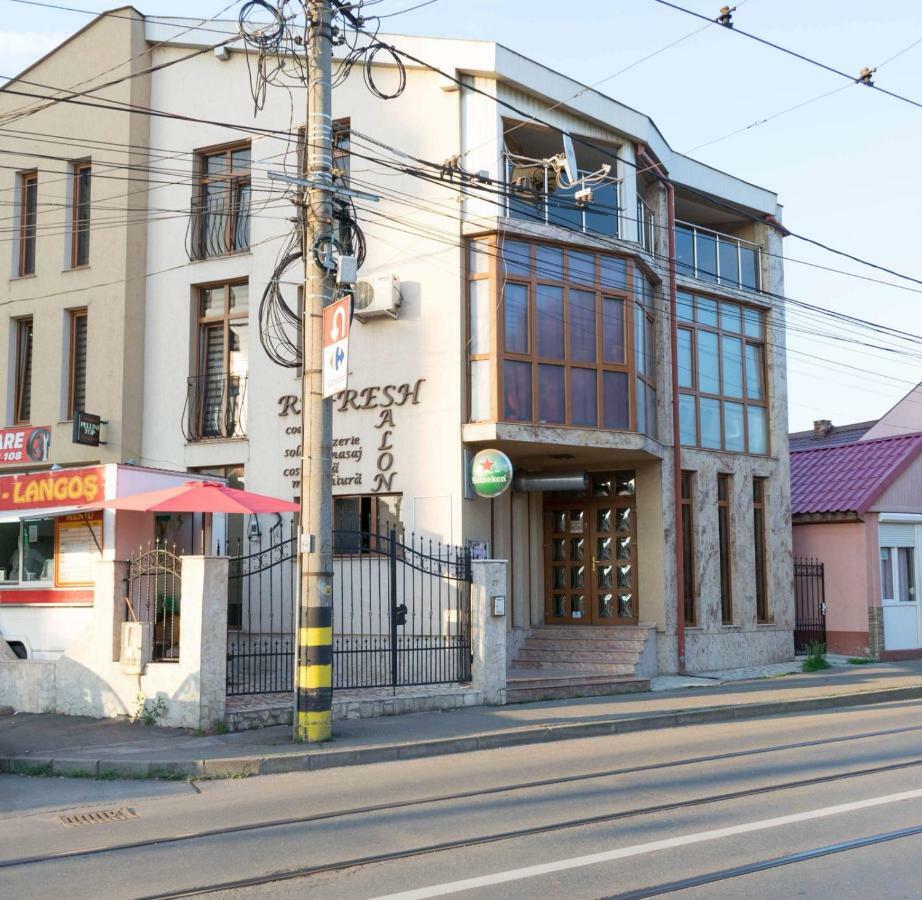 Ferienwohnung Penthouse De Lux Oradea Exterior foto